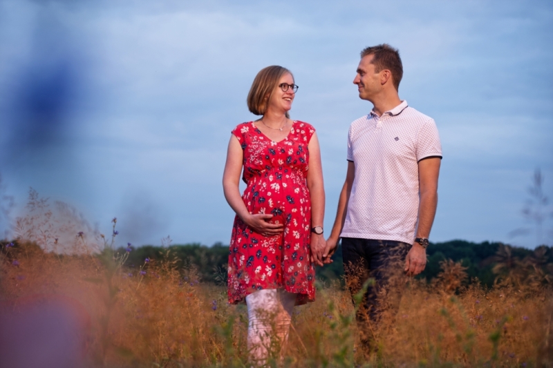 Zwangerschapsshoot in de natuur